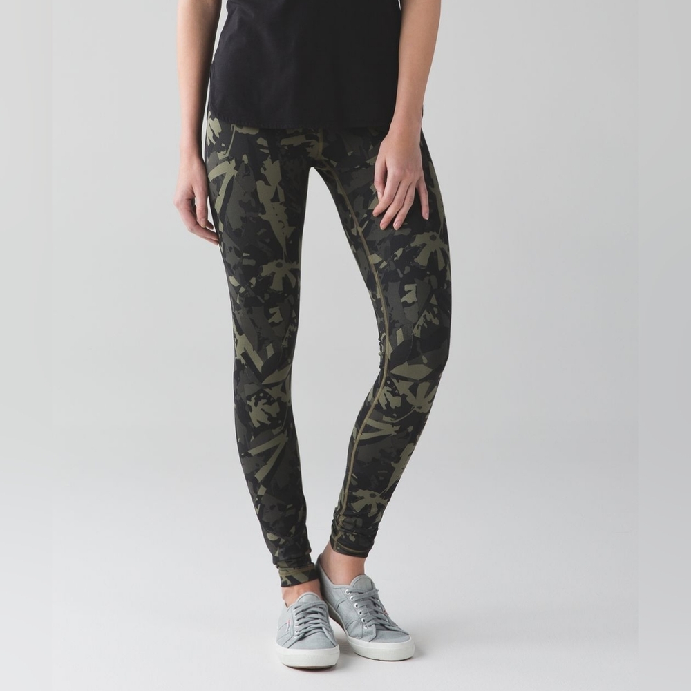 Lululemon Tight Stuff Leggings Camo Camouflage Pattern
